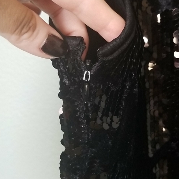 Forever 21 black sequin mini dress NWT large - flaw - Picture 9 of 10